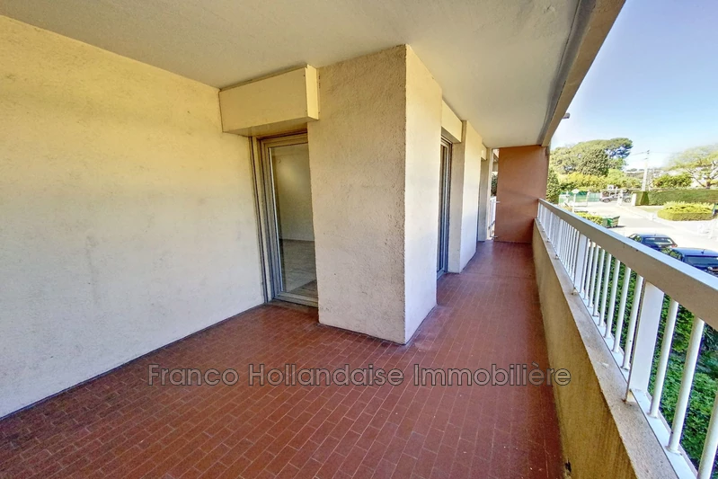 Location appartement Antibes  