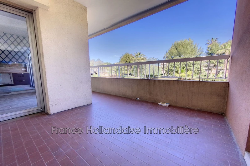 Location appartement Antibes  