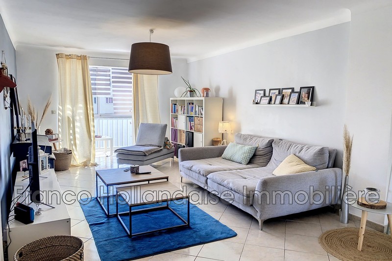 Photo Apartment Juan-les-Pins Centre-ville,   to buy apartment  3 rooms   59&nbsp;m&sup2;