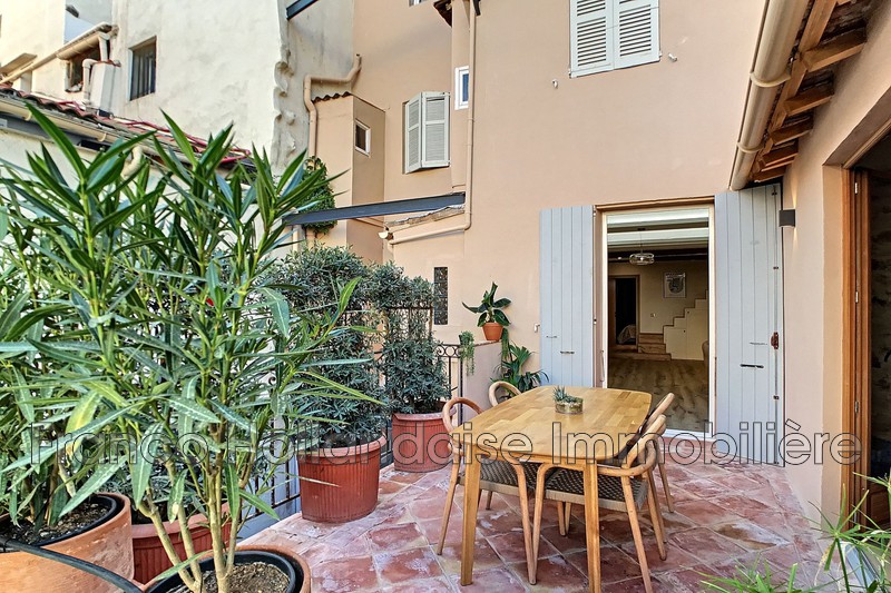 Photo Apartment Antibes Vieille ville,   to buy apartment  3 rooms   81&nbsp;m&sup2;