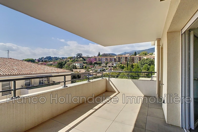 Appartement Grasse Entrée de ville,   achat appartement  3 pièces   66&nbsp;m&sup2;