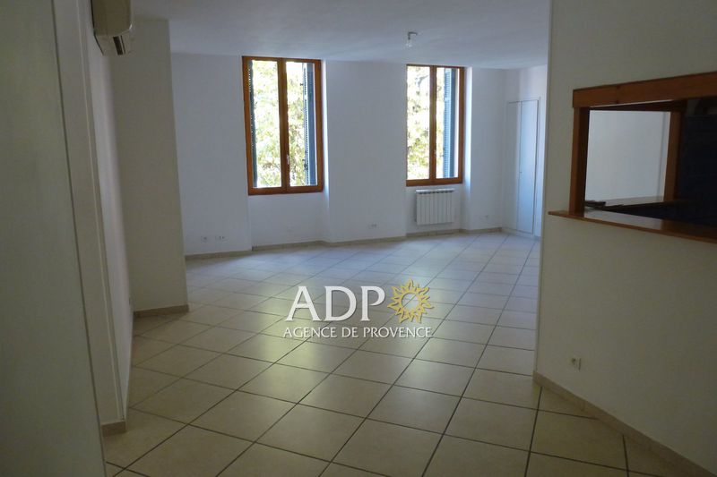 Photo Appartement Grasse Centre-ville, Location appartement 3 pièces 100 m²