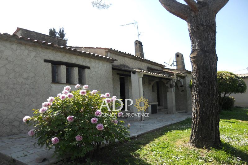 vente House Opio House Opio Rentals house 3 bedrooms 114 m²