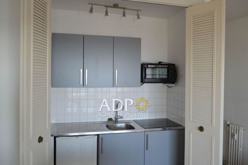 Photo Appartement Grasse Sous prefecture, Location appartement 1 pièce 28 m²
