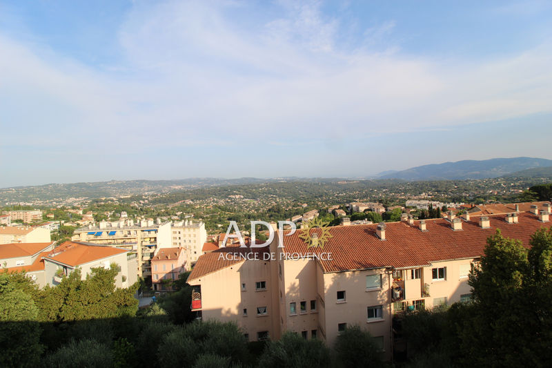 Photo Appartement Grasse Location appartement 3 pièces 62 m²