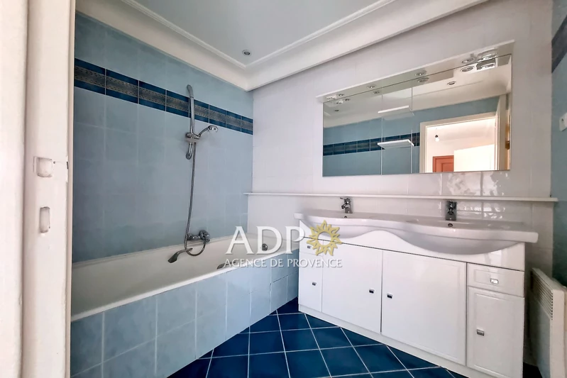 Location appartement Grasse  