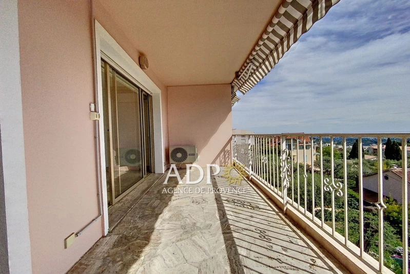 Location appartement Vence  