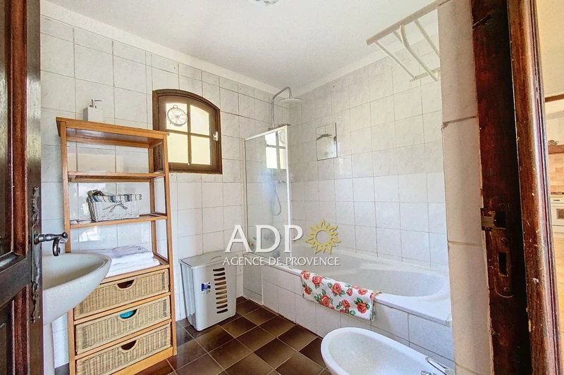 Location appartement Châteauneuf-Grasse  