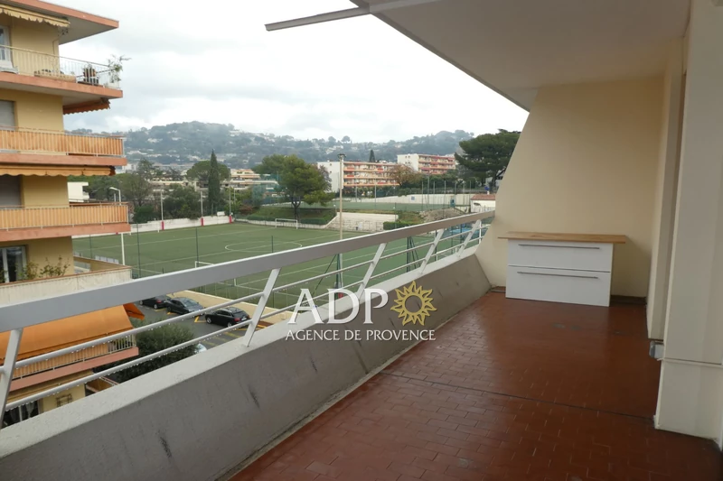 Location appartement Le Cannet  