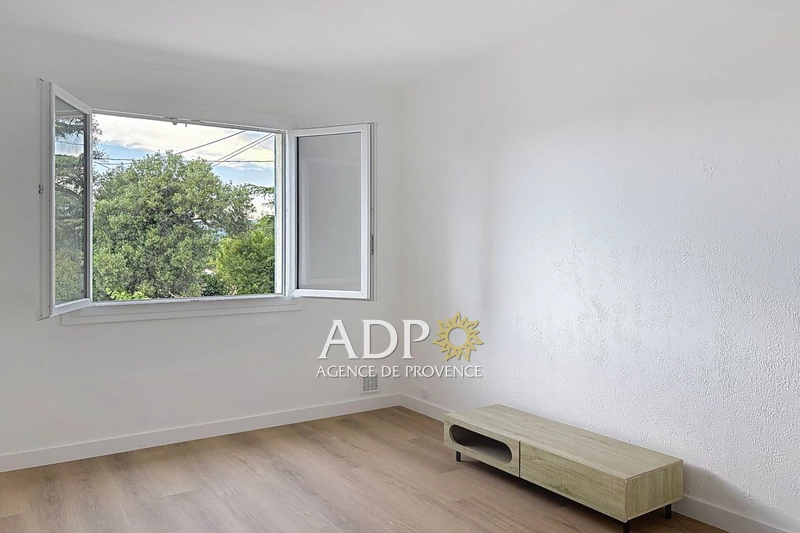Location appartement Grasse  