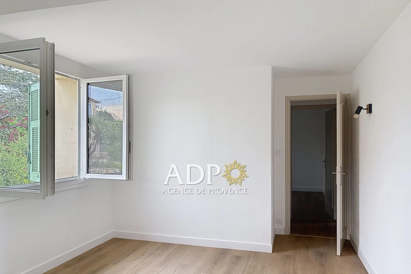 Location appartement Grasse  