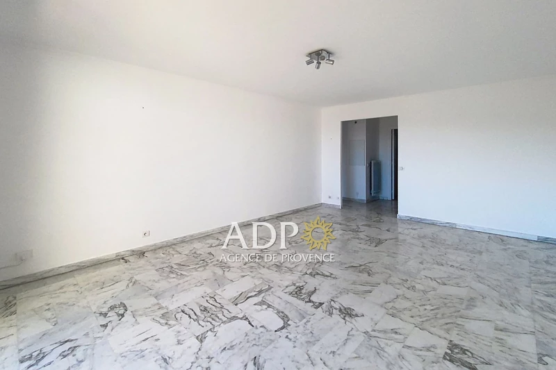 Location appartement Grasse  