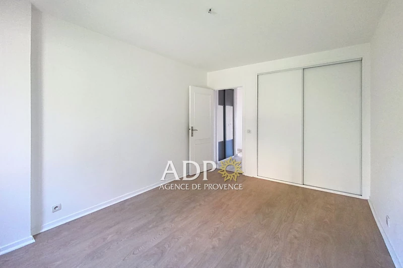 Location appartement Grasse  