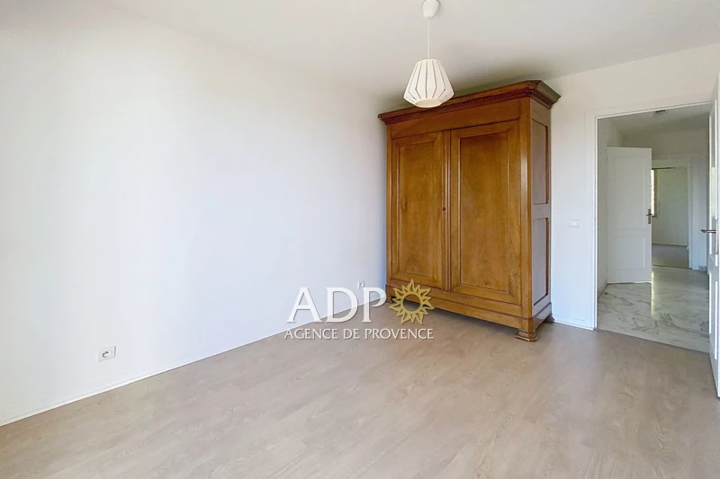 Location appartement Grasse  