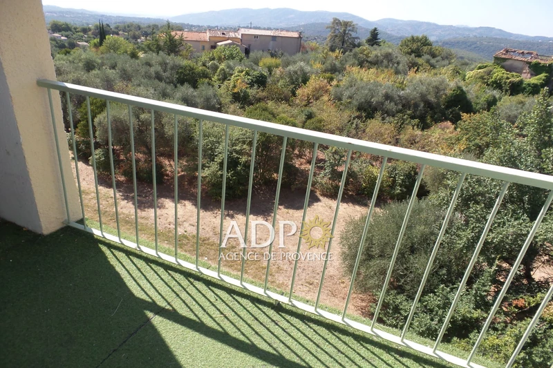 Location appartement Grasse  