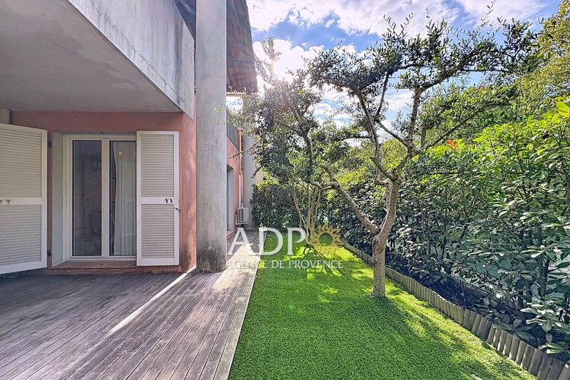 Location appartement Valbonne  