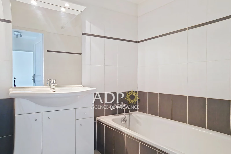 Location appartement Grasse  