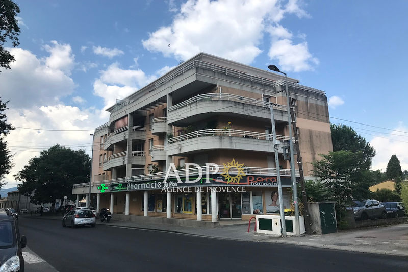vente Vente local commercial local professionnel Grasse Le plan de grasse Local professionnel Grasse Le plan de grasse, Professionnel local professionnel 43 m²