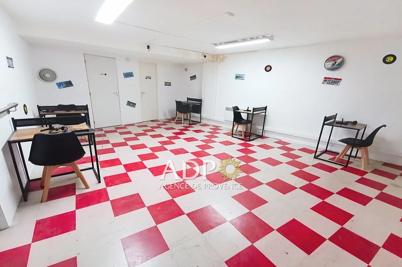 Professionnel local commercial Grasse  