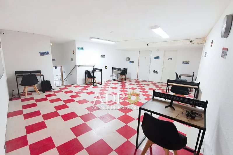 Professionnel local commercial Grasse  