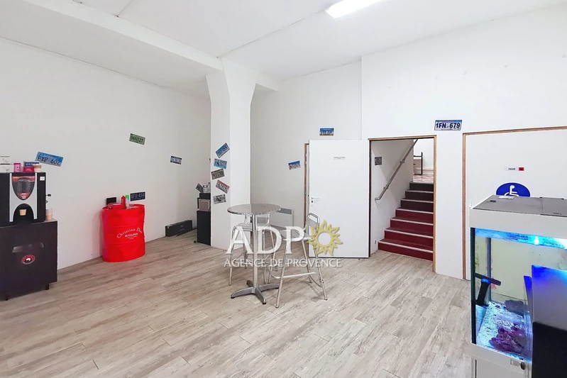 Professionnel local commercial Grasse  