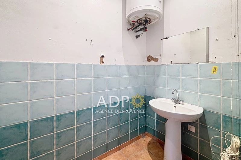 Professionnel local commercial Grasse  