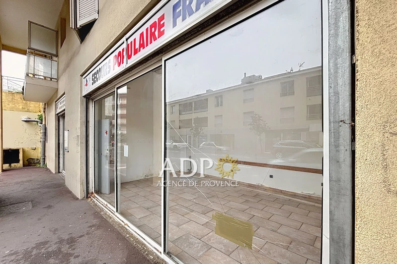 Professionnel local commercial Grasse  