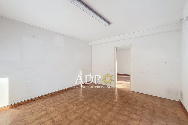 Professionnel local commercial Châteauneuf-Grasse Professionnel local commercial Châteauneuf-Grasse