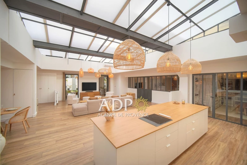 Professionnel murs local professionnel Cannes  