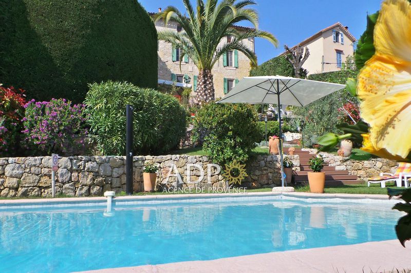 Photo House Grasse to buy house 8 bedrooms 390 m²