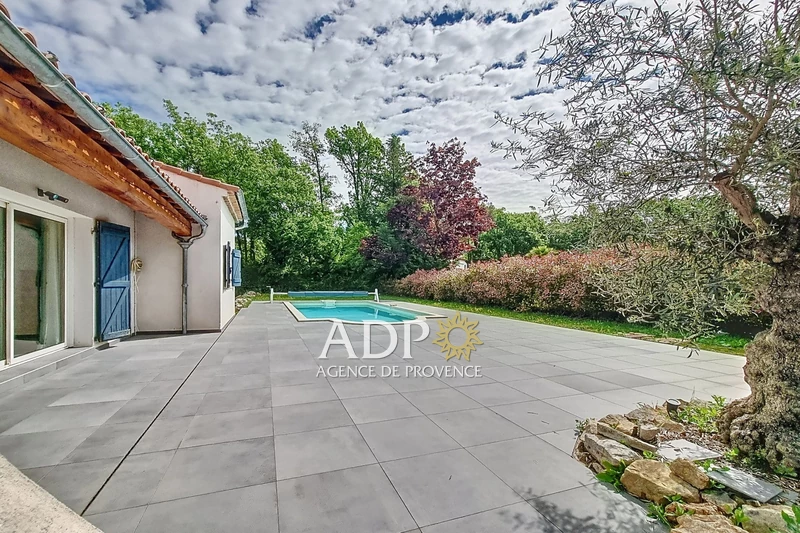 Vente villa Saint-Cézaire-sur-Siagne  