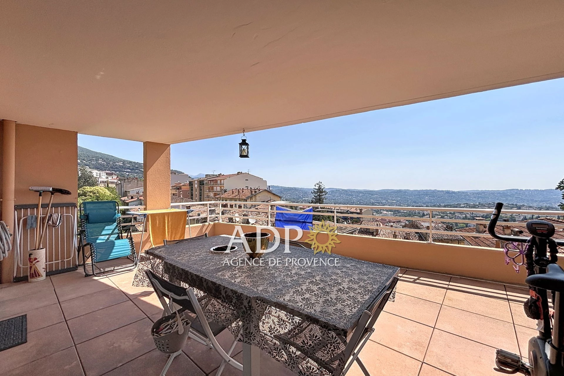 Appartement 3 pièces 70 m² · à Grasse · 70 m² · 275 000 €