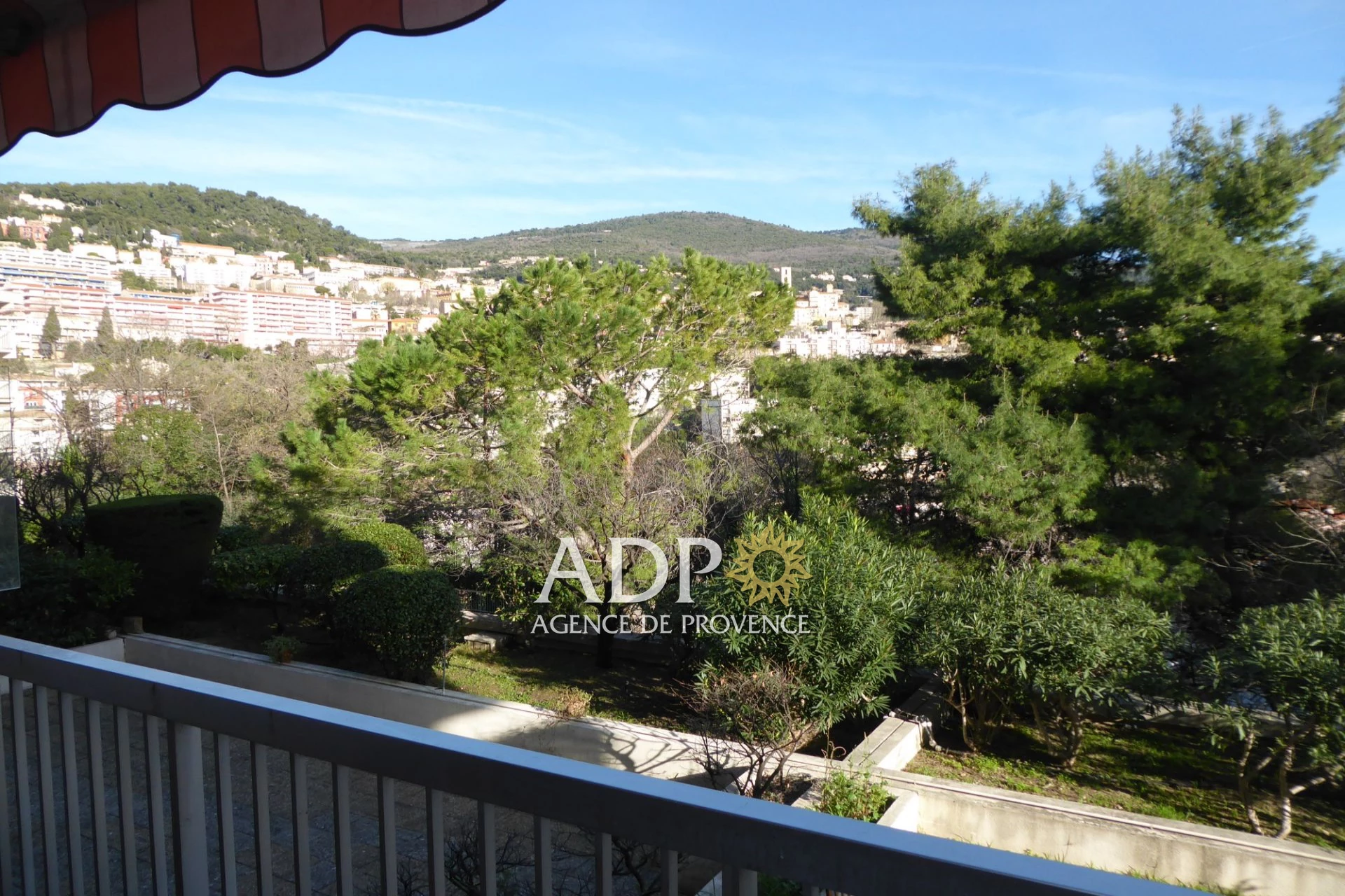 Appartement 1 pièce 27 m² · à Grasse · 27 m² · 110 000 €