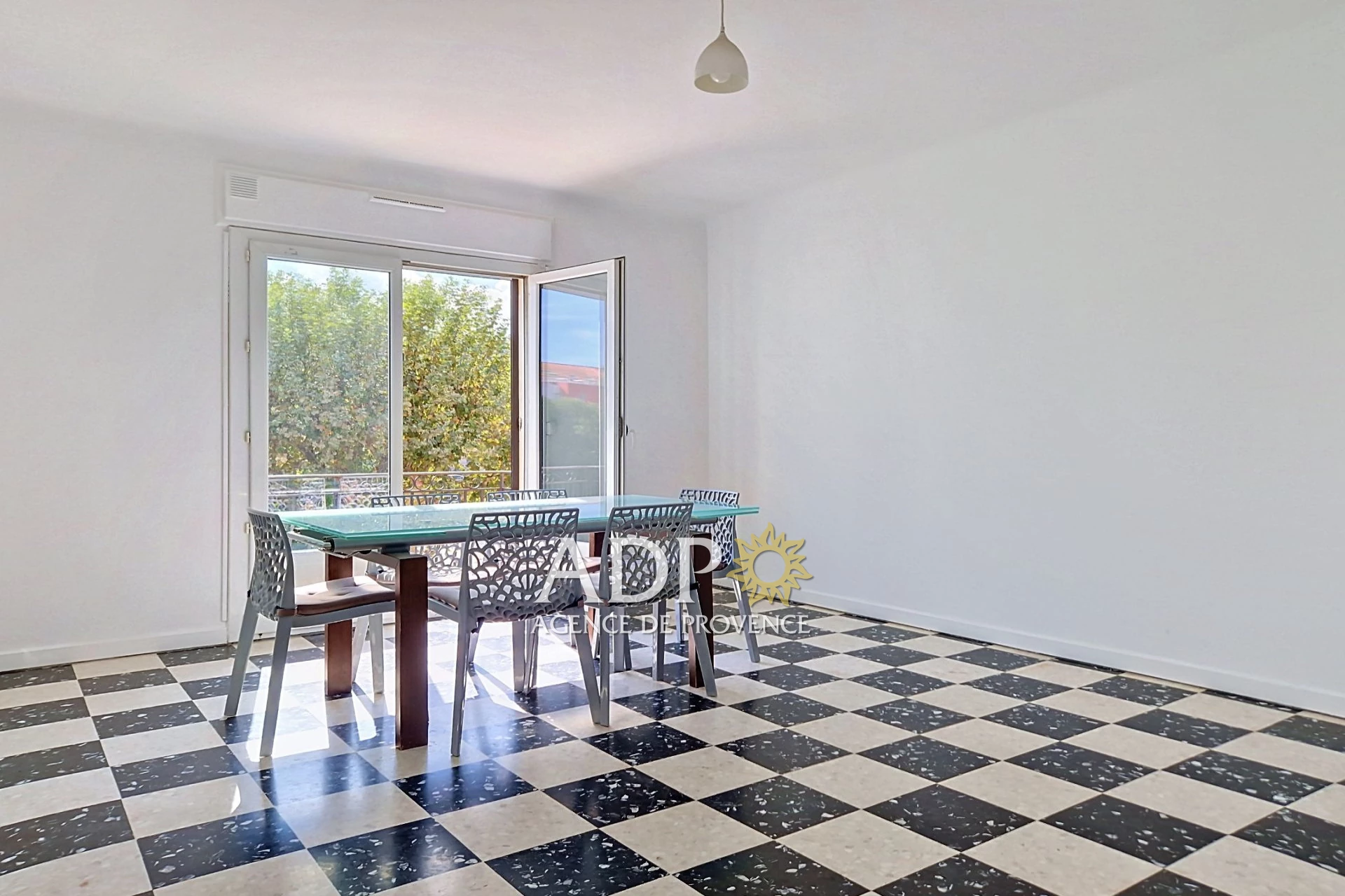 Appartement 3 pièces 71 m² · à Mandelieu-la-Napoule · 71 m² · 269 000 €
