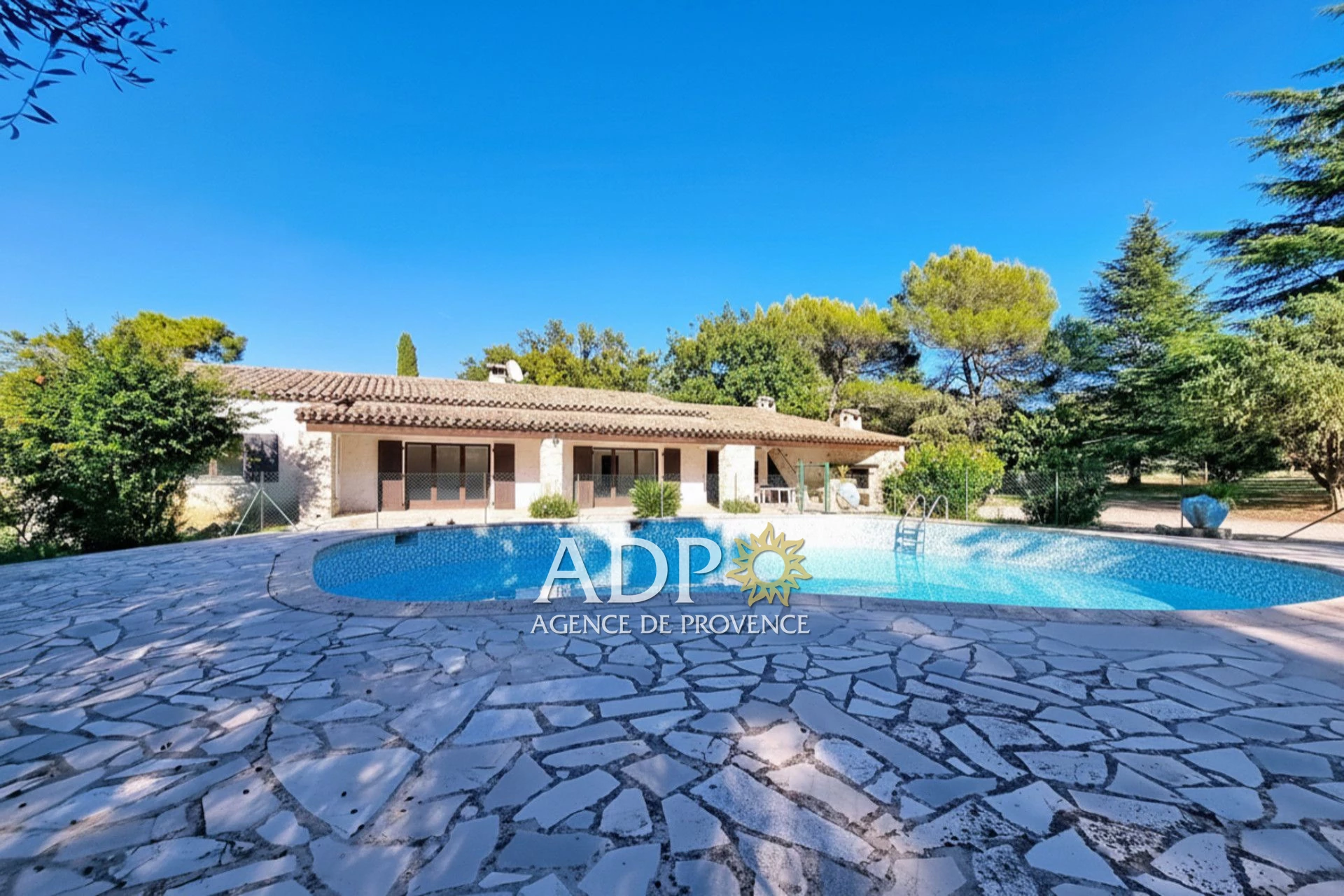 Maison 5 pièces 180 m² · à Peymeinade · 180 m² · 990 000 €