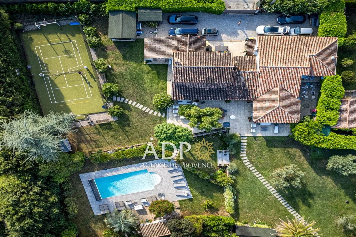 Maison 8 pièces 245 m² · à Peymeinade · 245 m² · 1 395 000 €