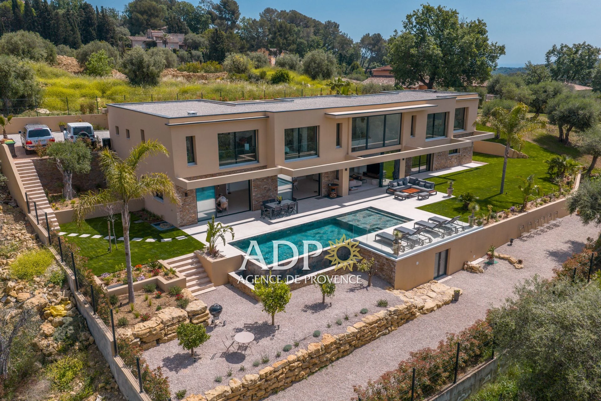 Maison 8 pièces 370 m² · à Opio · 370 m² · 3 990 000 €