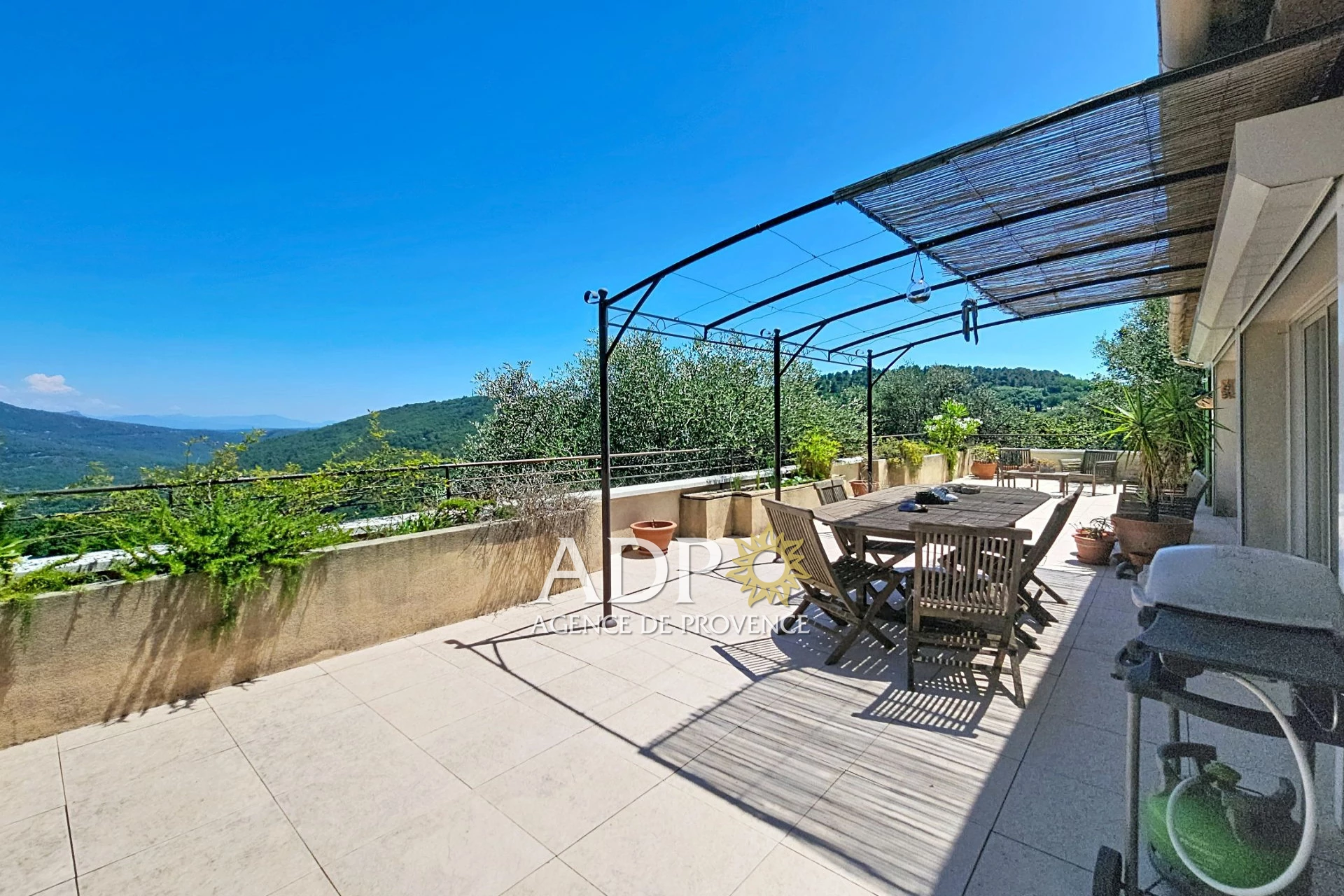 Maison 5 pièces 152 m² · à Le Bar-sur-Loup · 152 m² · 549 000 €