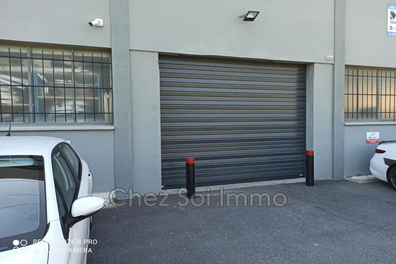 Local professionnel Saint-Laurent-du-Var Saint laurent du var,  Professionnel local professionnel   300&nbsp;m&sup2;