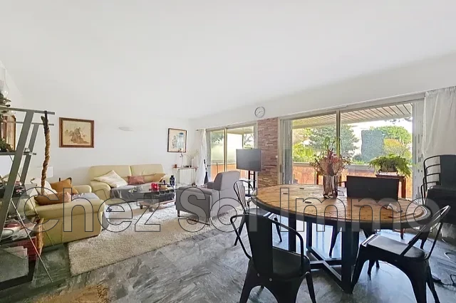 Appartement 2 pièces 25 m² · à Saint-Laurent-du-Var · 25 m² · 299 000 €