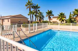 Maison 4 pièces 100 m² · à Saint-Laurent-du-Var · 100 m² · 550 000 €