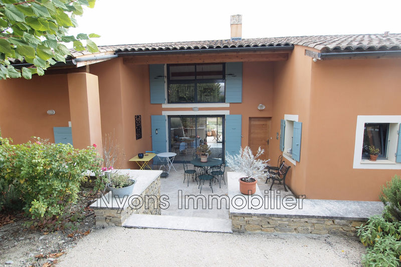 Photo Villa Sainte-Jalle achat villa 6 chambres 247 m²