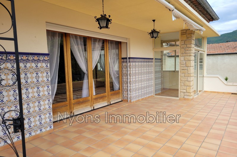 Photo Villa Nyons   achat villa  5 chambres   254&nbsp;m&sup2;