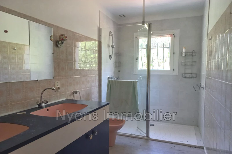 Vente villa Saint-Pantaléon-les-Vignes  