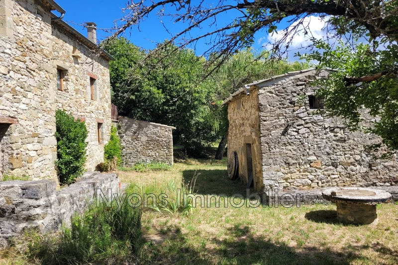 Vente ferme La Motte-Chalancon  