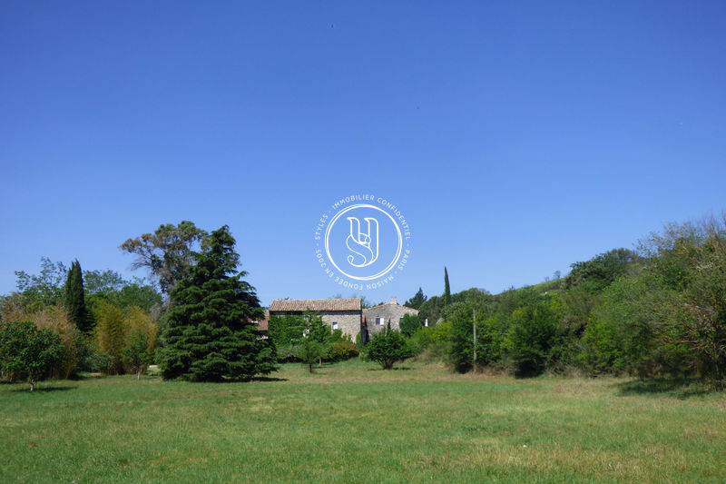 Photo Propriété Uzès achat propriété 7 chambres 700 m²
