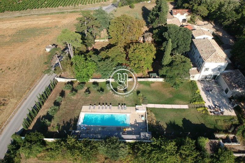 Immobilier De Luxe Montpellier Uzes Saint Tropez Paris 16