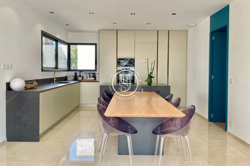 Vente villa contemporaine Nîmes  