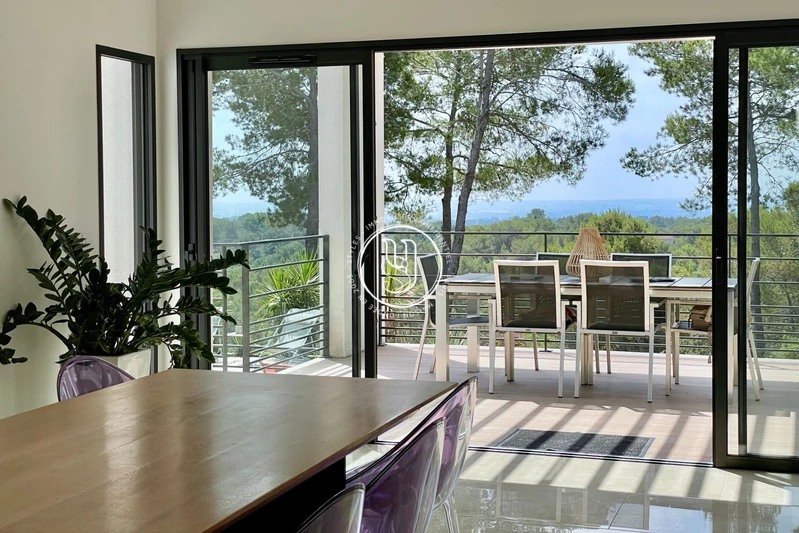 Vente villa contemporaine Nîmes  