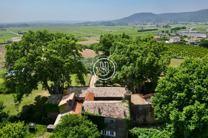 Vente château Villeneuve-lès-Avignon Vente château Villeneuve-lès-Avignon